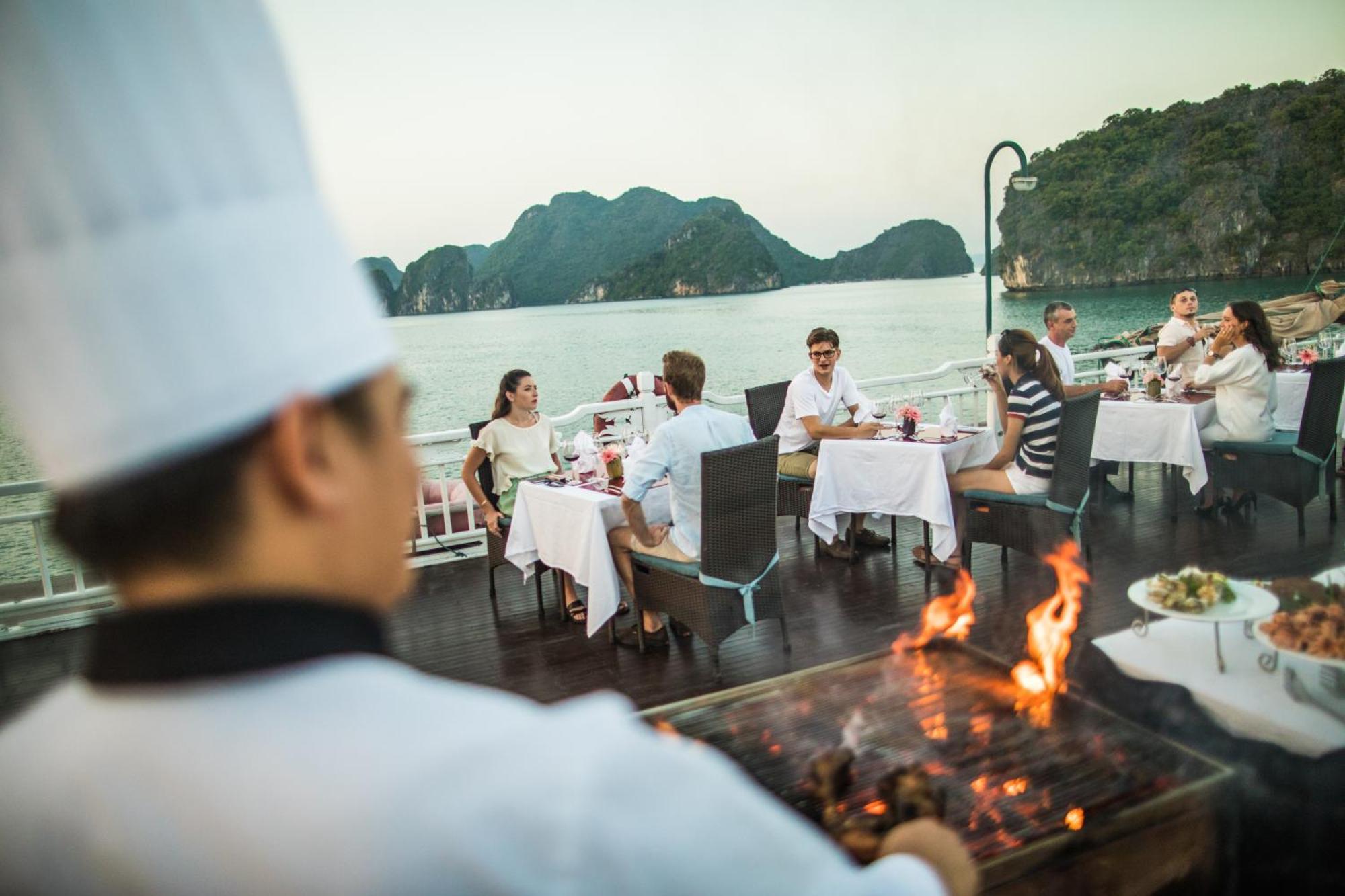 Hotel Bhaya Halong Cruises Ha Long Exterior foto